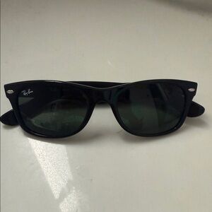 Ray-Ban RB2132 Wayfarer Classic Black Sunglasses